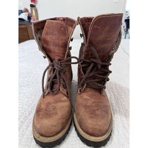 Vintage Guess‎ Nubuck Boots Size 6 Tan